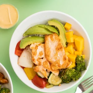 salmon-bowl-mango-mango.webp